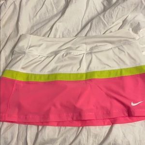 Nike women’s DRIFIT tennis skirt